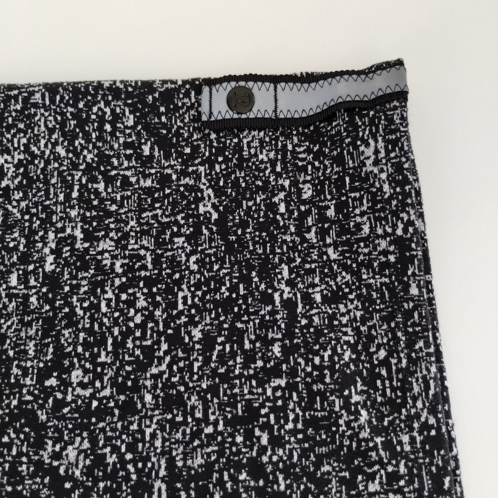 Lululemon Vinyasa Scarf Rulu Reconnect Jacquard Running Luon White Black - Picture 5 of 7